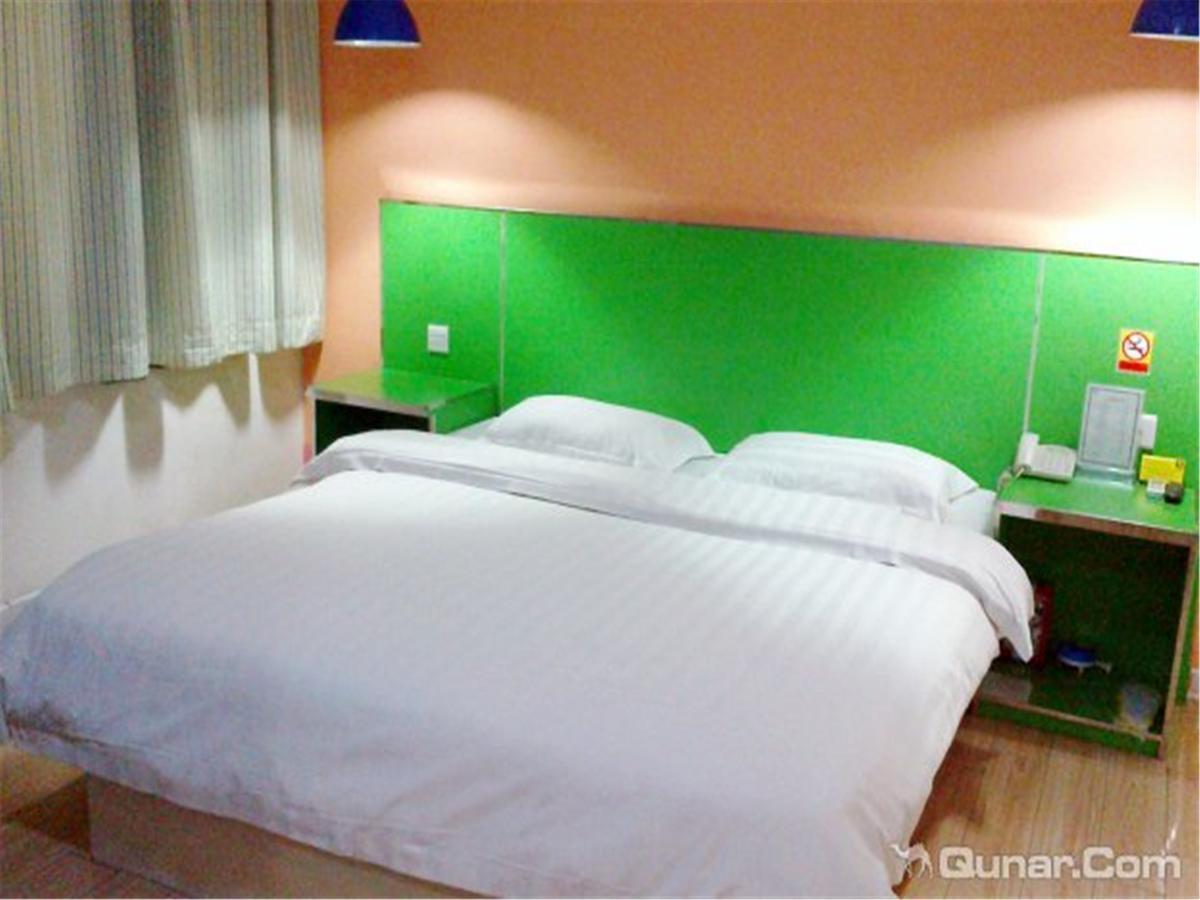 V8 Hotel Xicun Subway Branch Гуанджоу Екстериор снимка