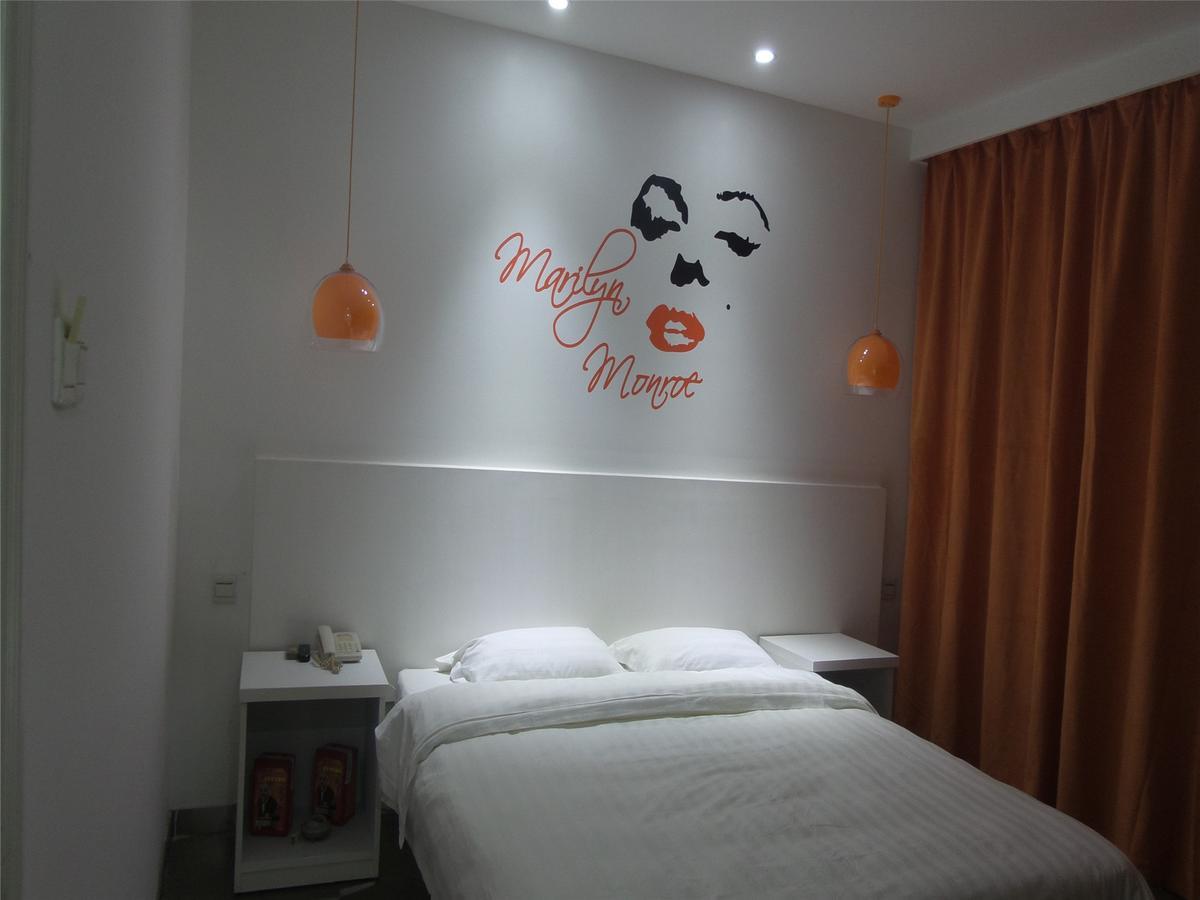 V8 Hotel Xicun Subway Branch Гуанджоу Екстериор снимка